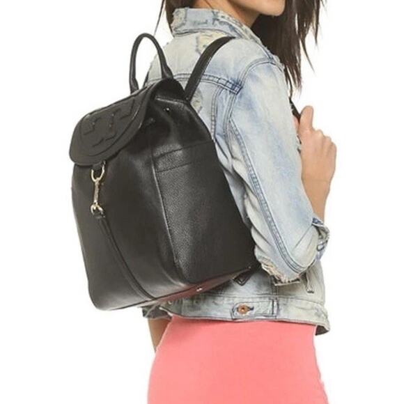 Tory Burch All T Drawstring Black Pebbled Leather Backpack main image 11